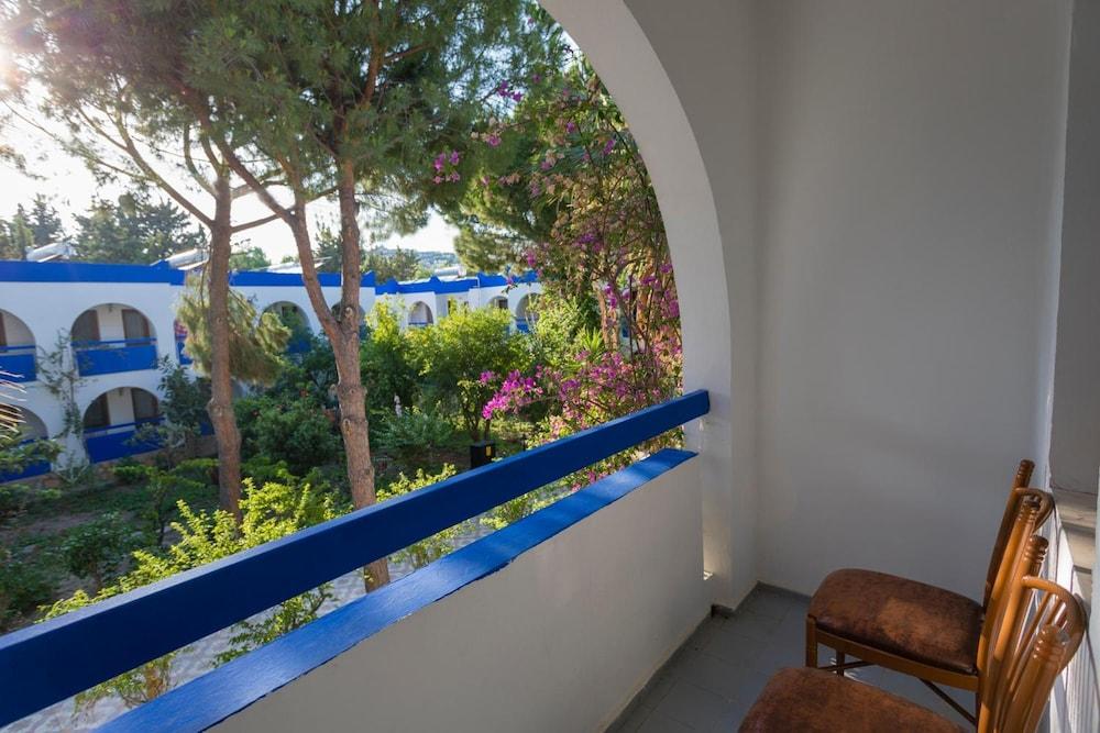 Gümbet Anil Beach — 4