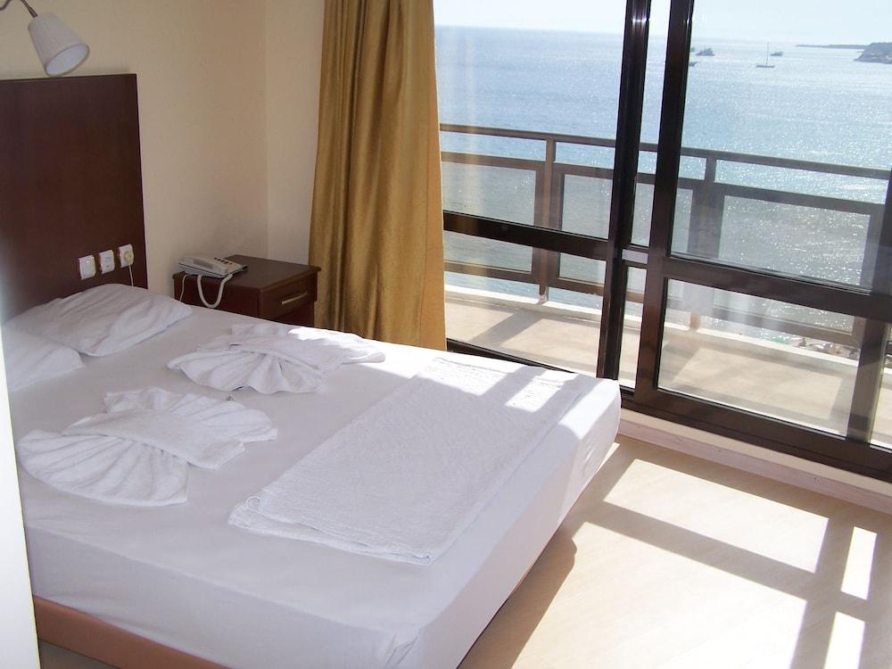 Orion Beach Hotel — 2