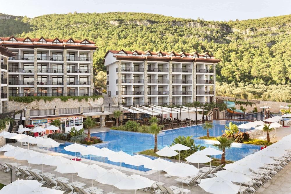 Ramada Resort by Wyndham Akbuk — 7