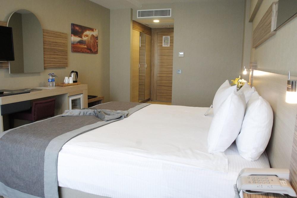 Greymark Hotel — 6