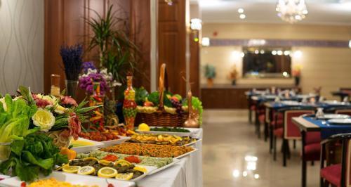 Asmira Royal Deluxe Hotel — 10