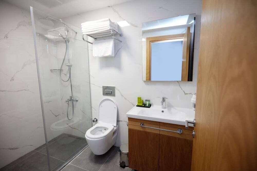 Ruwais Hotel — 9
