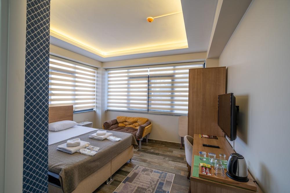 Sist 34 Suit Hotel — 8
