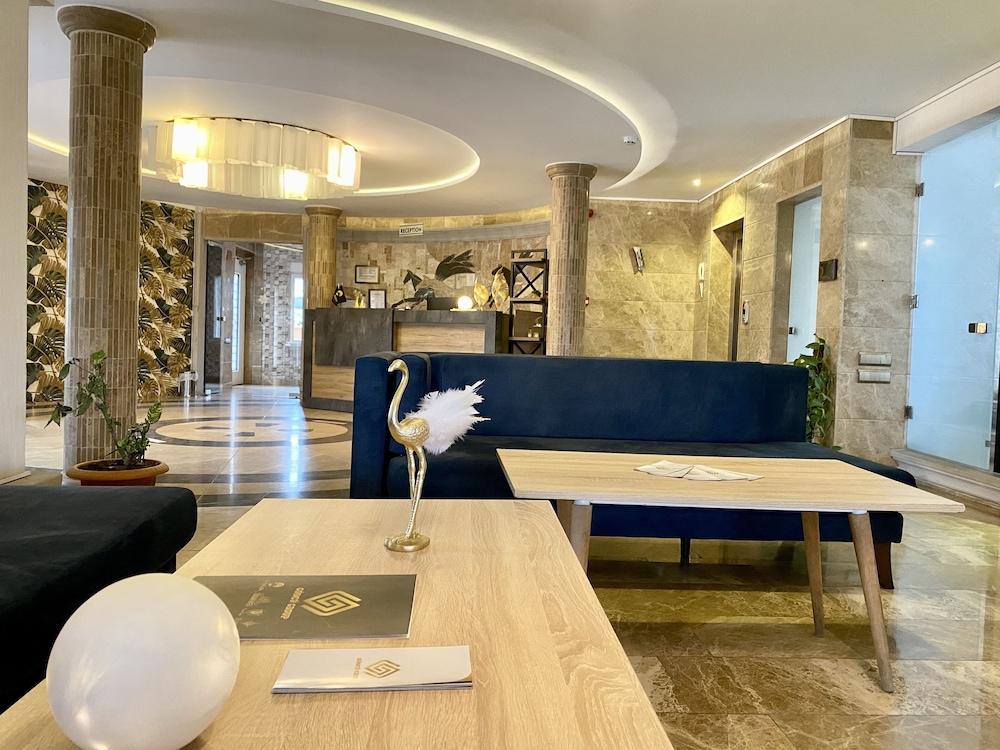 Blackmoon Villa Hotel — 10
