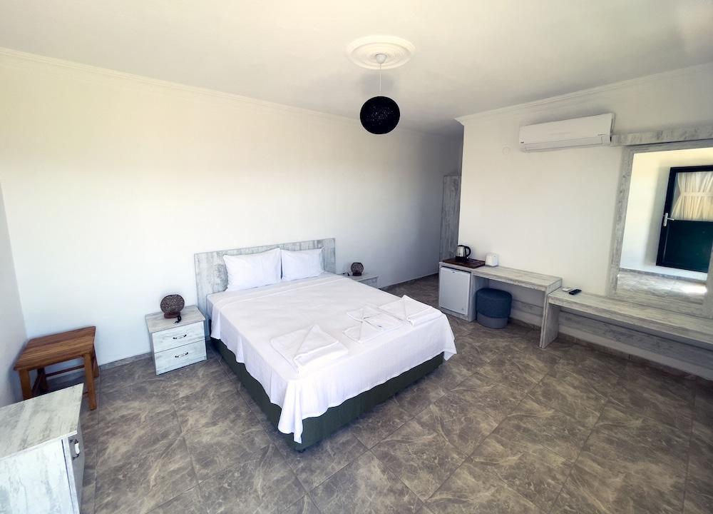 Beacon Hill Suites — 9