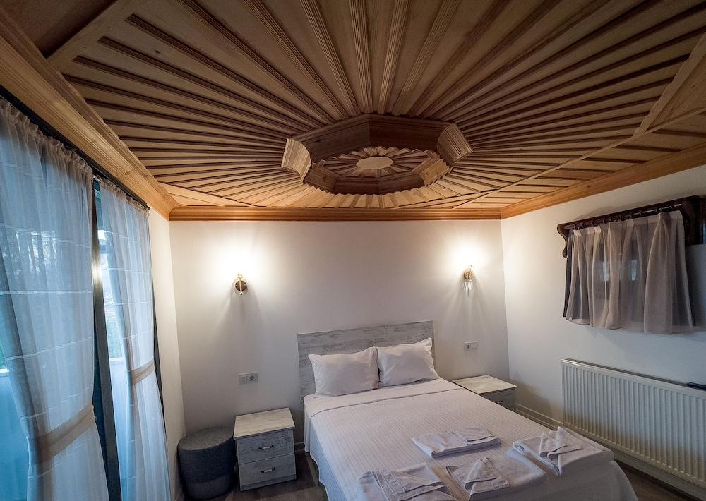 Beacon Hill Suites — 6