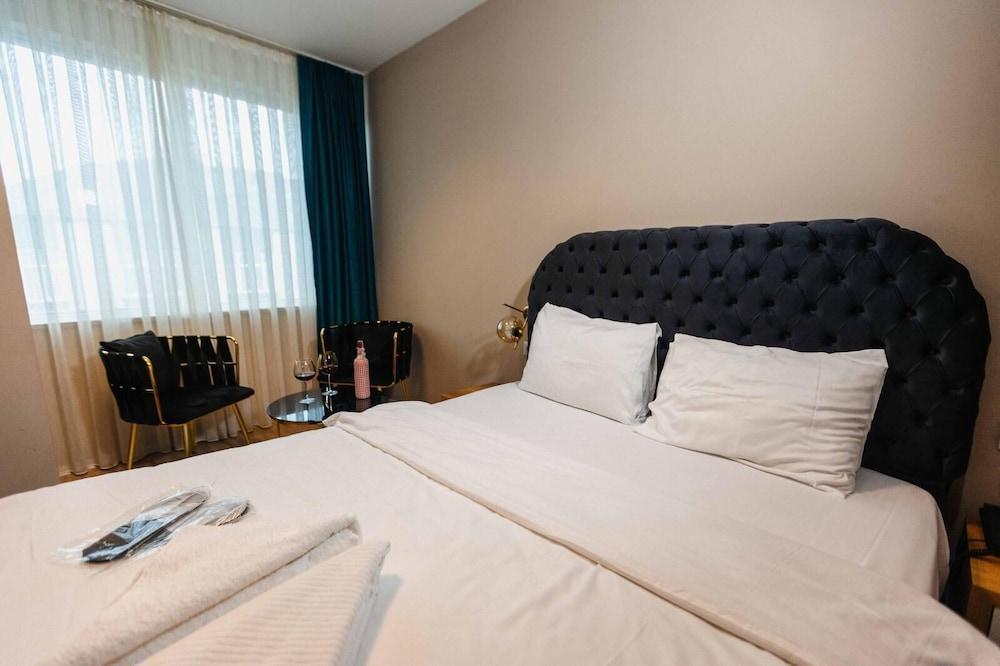 Lina Suit Hotel
