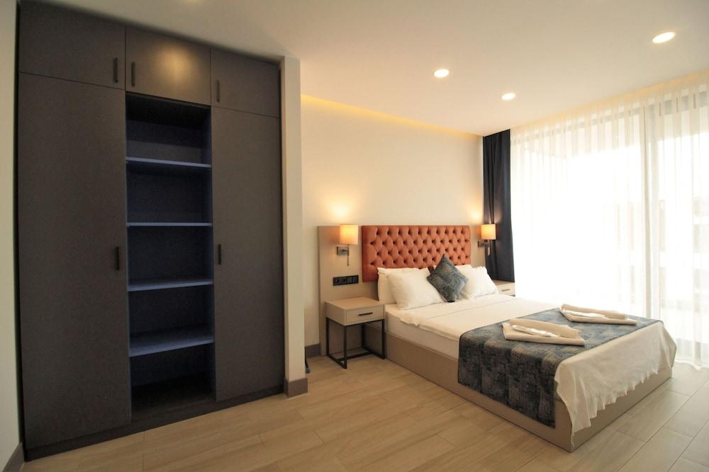 A'la Grand Residence — 4