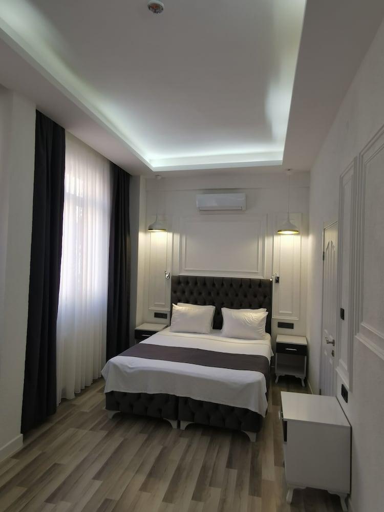 Efzen Hotel — 8
