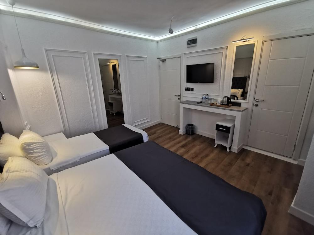 Efzen Hotel — 5