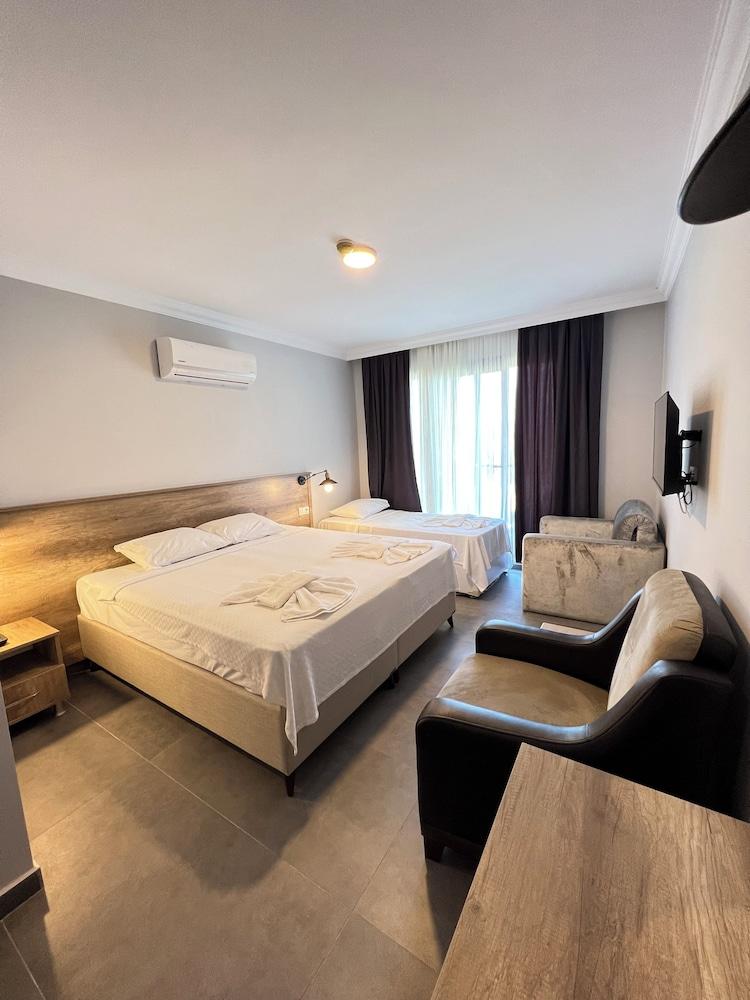 Hotel Mood Hill — 7