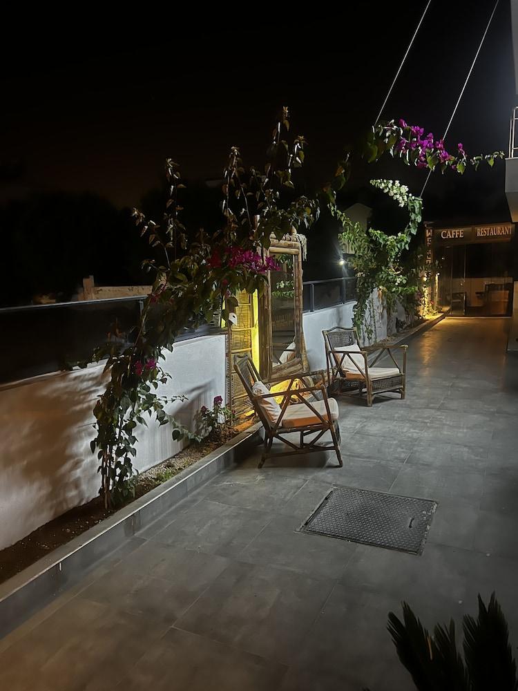 Dea Del Hotel