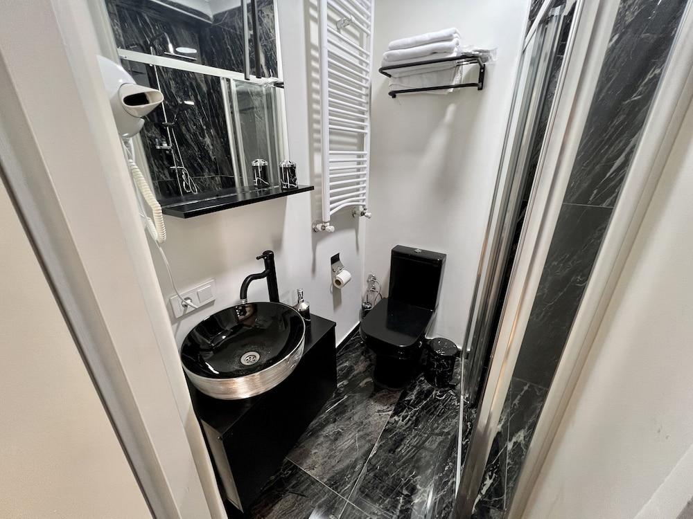 Zanax Otel — 8