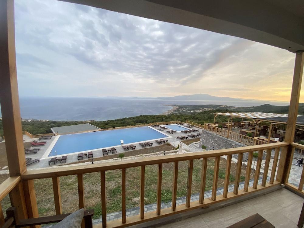 Assos Karadut Tas Otel — 4