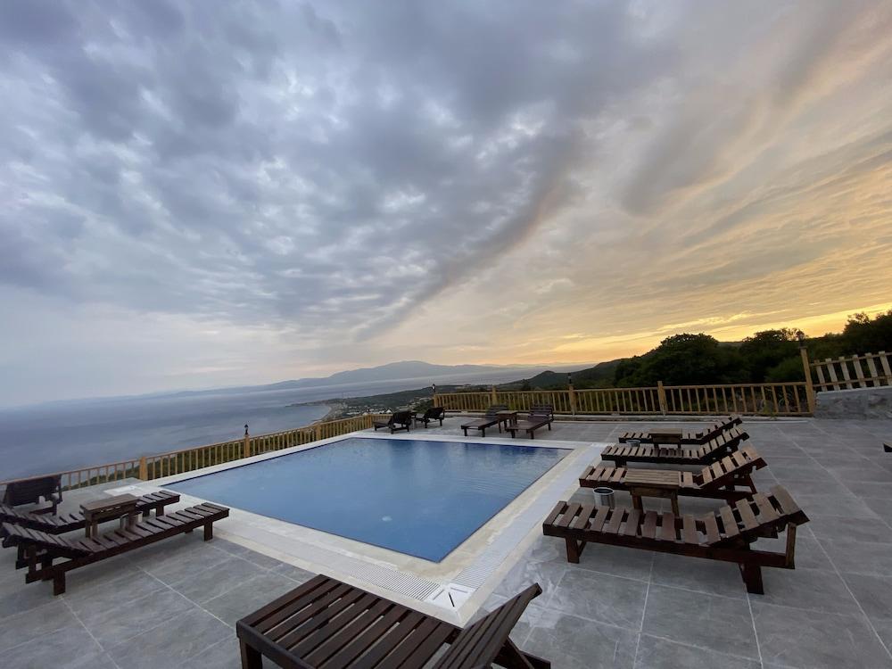 Assos Karadut Tas Otel — 10