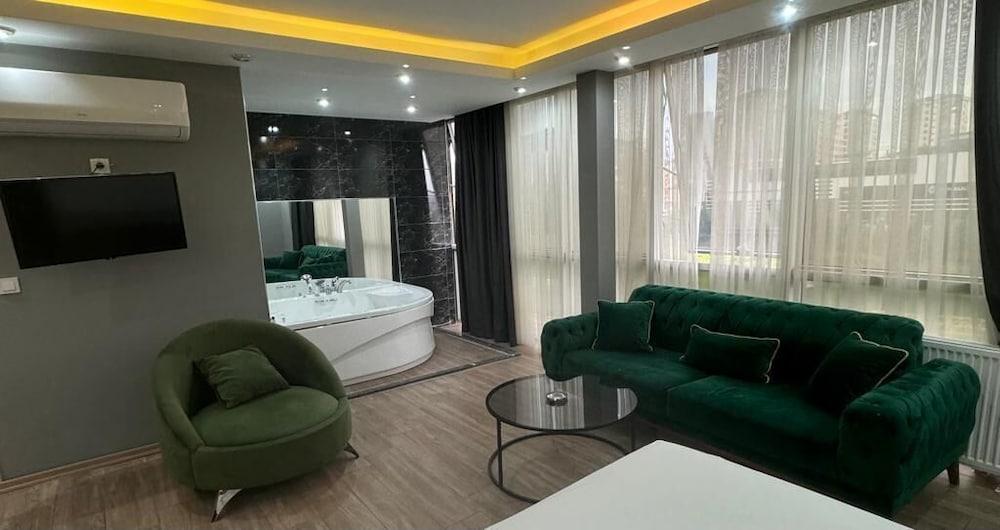 Asem suites hotel — 8