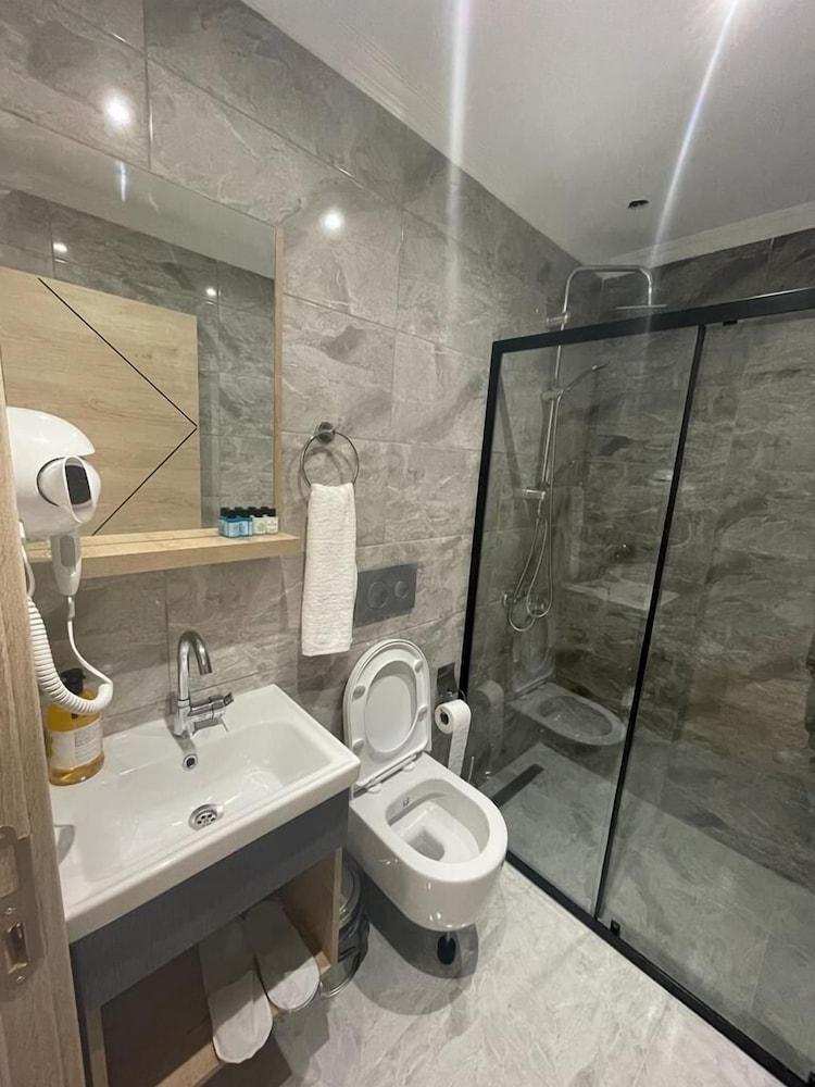 Asem suites hotel — 1