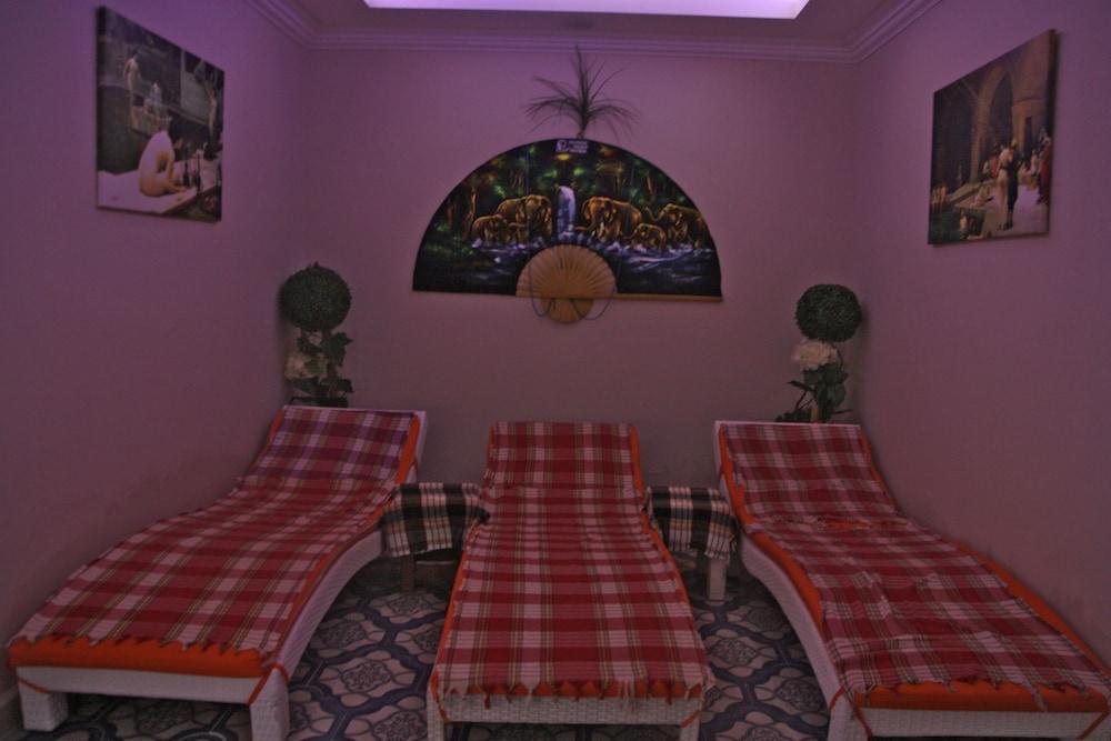 Kleopatra Atlas Hotel