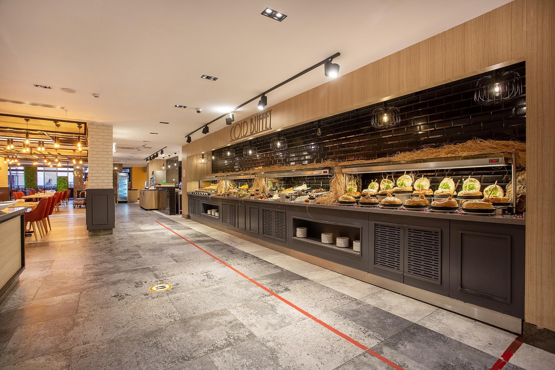 NoxInn Deluxe Hotel — 3