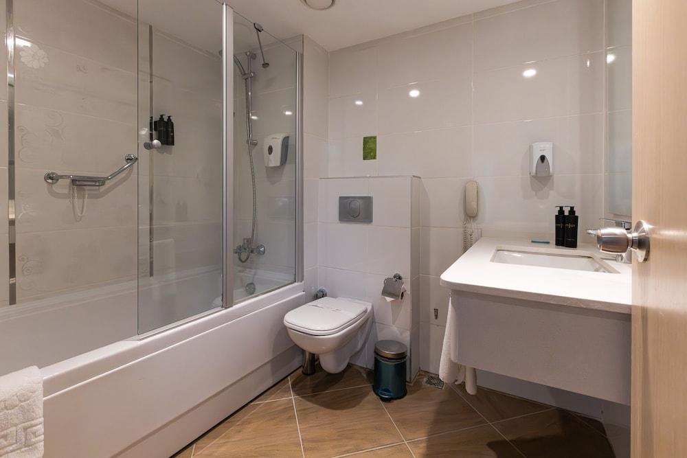 Bonjur Hotel Thermal & Wellness Club — 4
