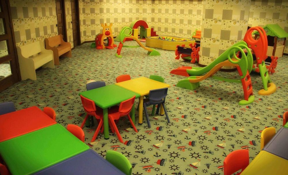 Ak Resort Hotel — 9