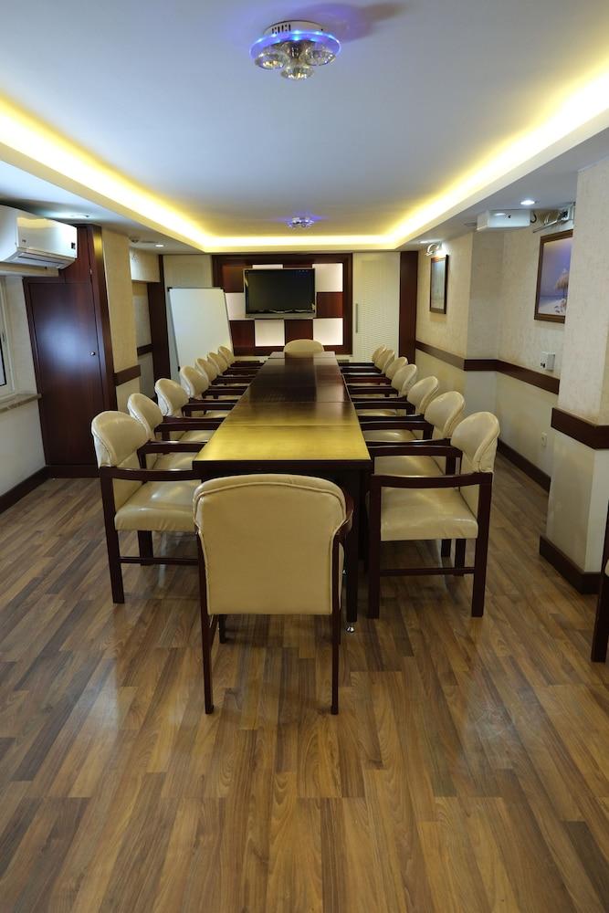 Artan Hotel — 3