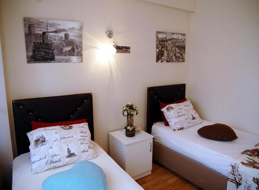 Kadikoy Port Hotel — 2