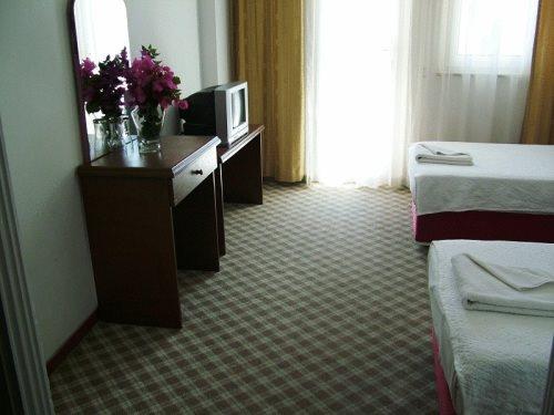 Theluna City Hotel — 10