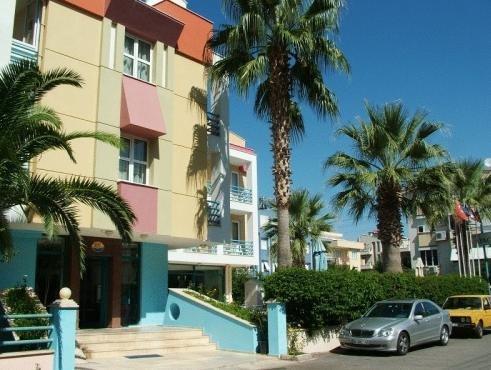 Theluna City Hotel — 3