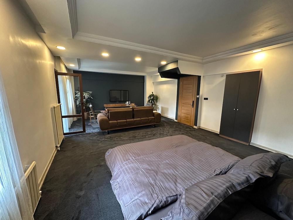 Mavilla Hotel — 9
