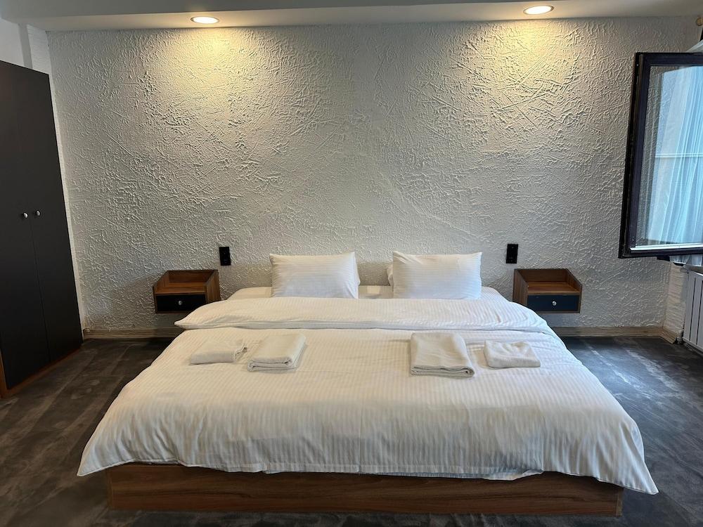 Mavilla Hotel — 10