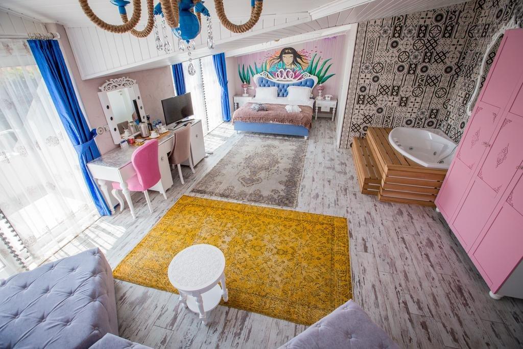 Limnades Hotel — 3