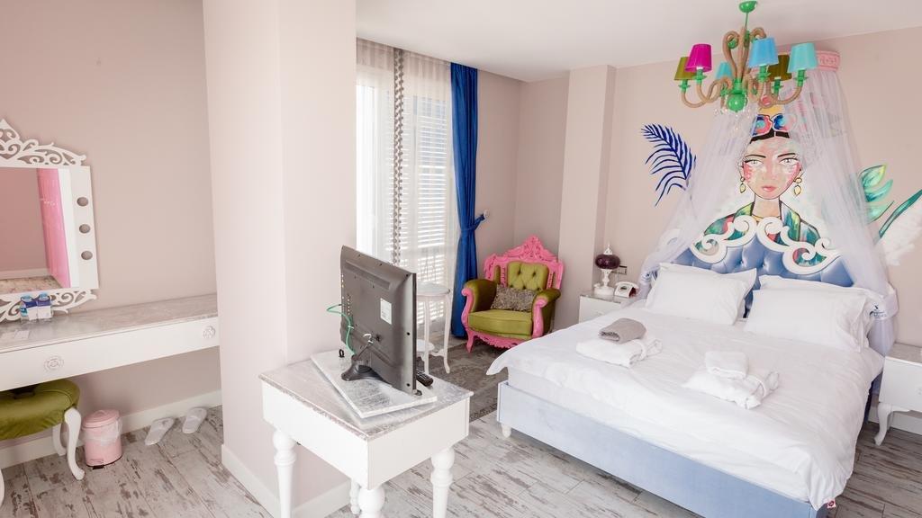Limnades Hotel