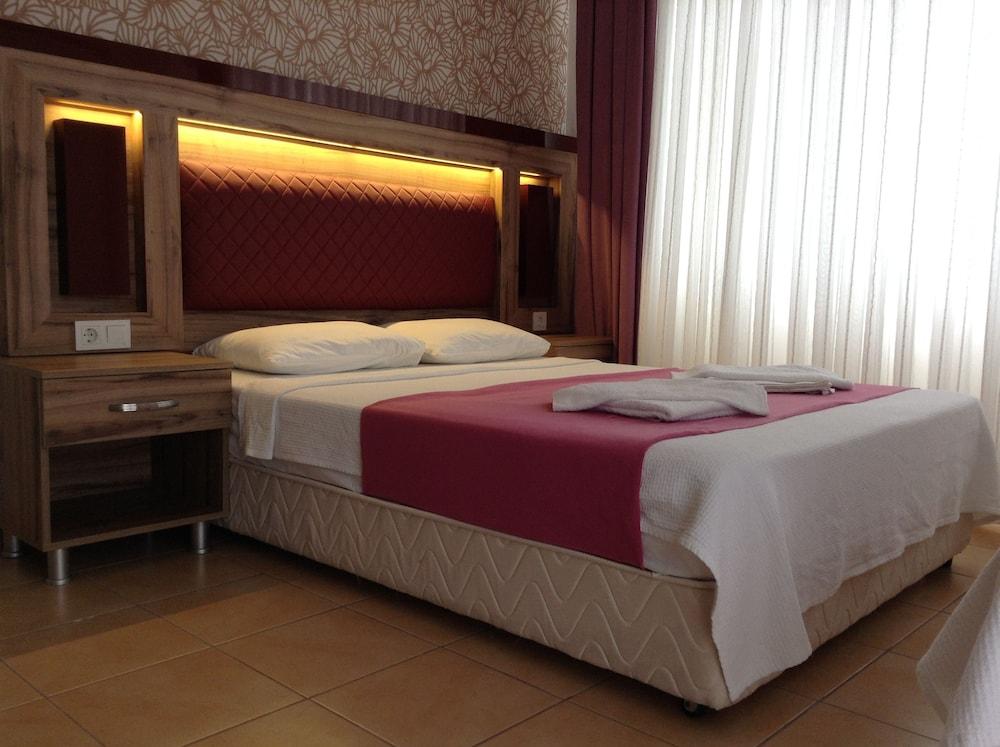 Senam Hotel — 5