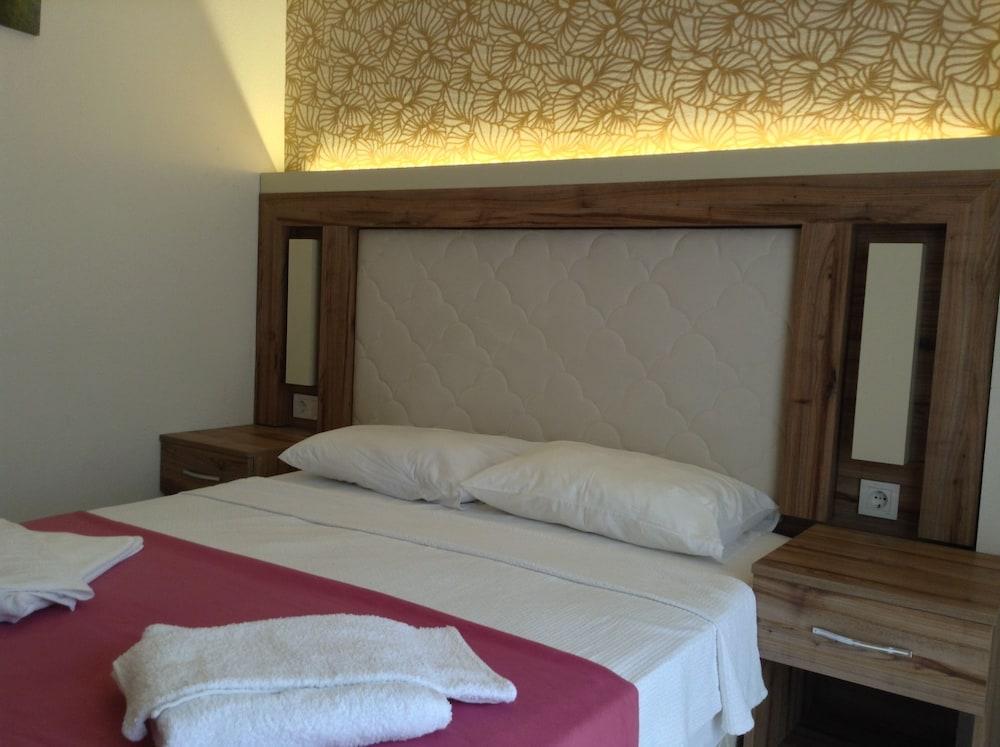 Senam Hotel — 9