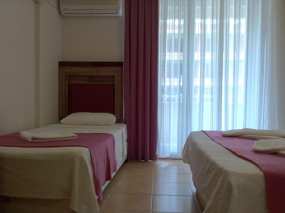 Senam Hotel — 7