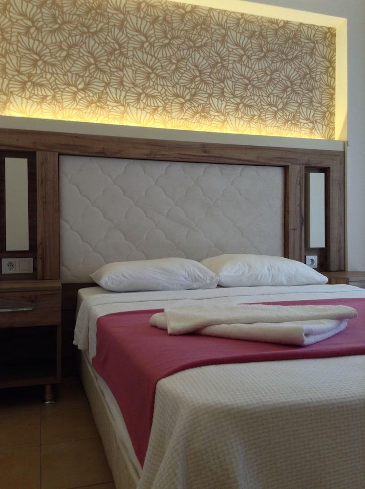 Senam Hotel — 10