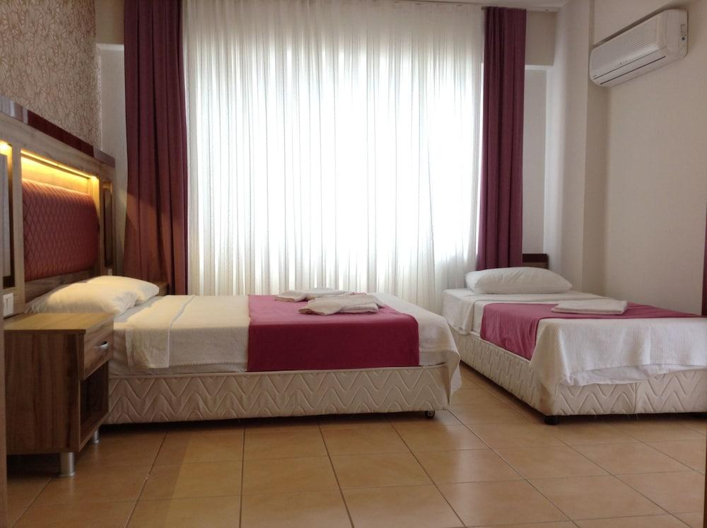 Senam Hotel — 4