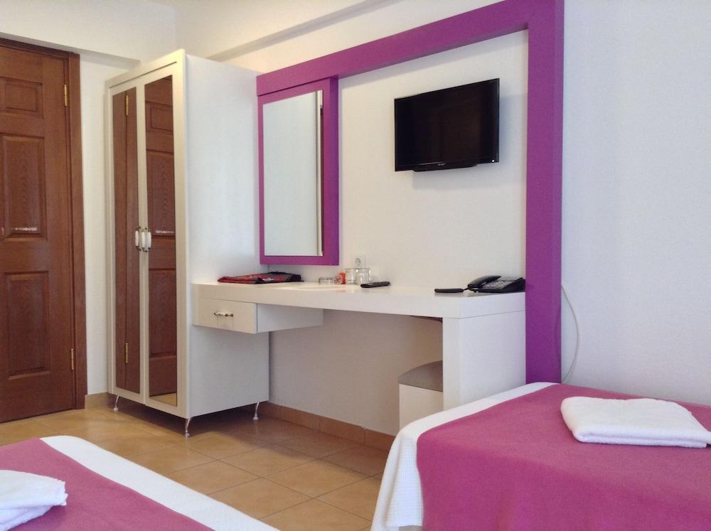 Senam Hotel — 3