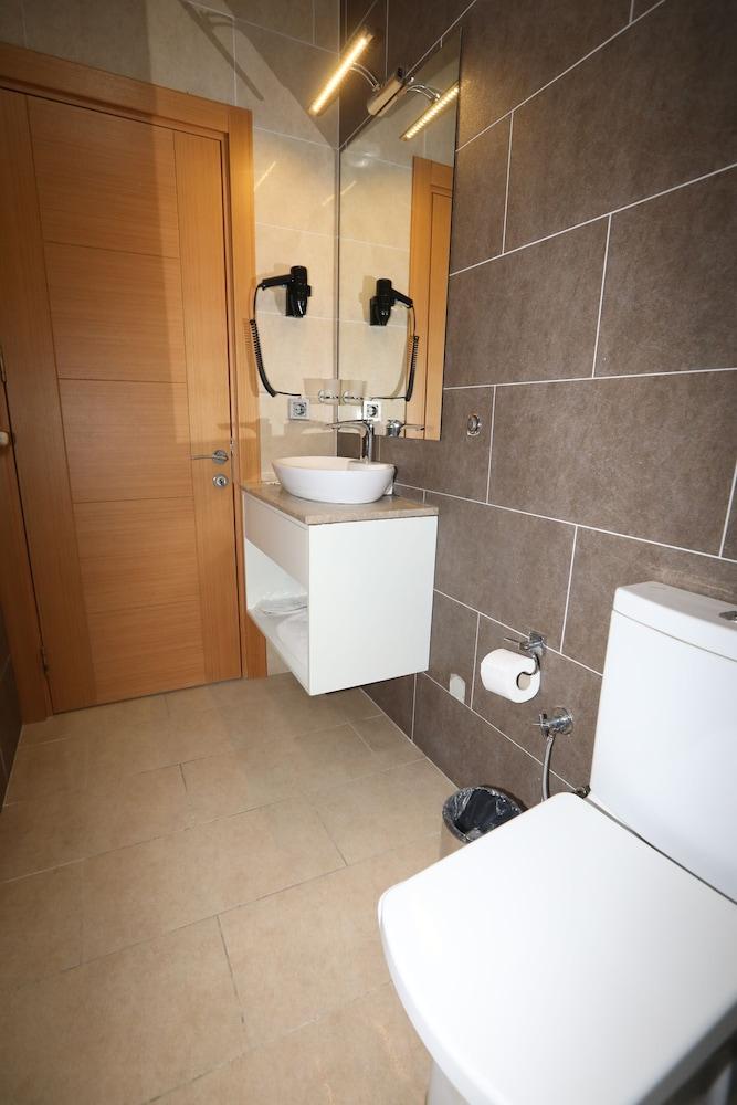 Mezzo Hotel — 6