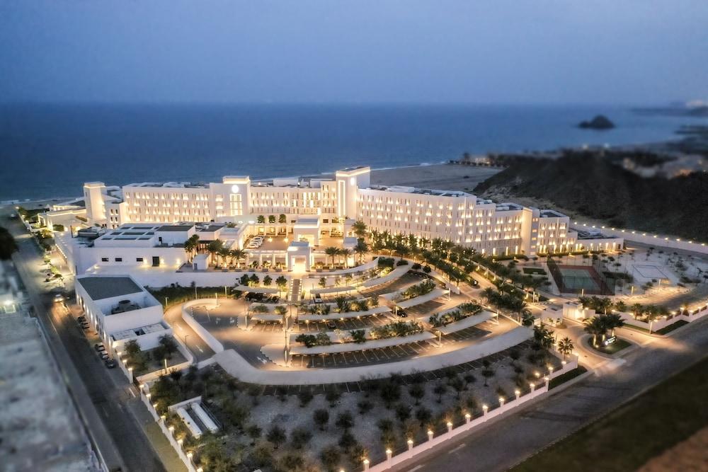 InterContinental Fujairah Resort — 10