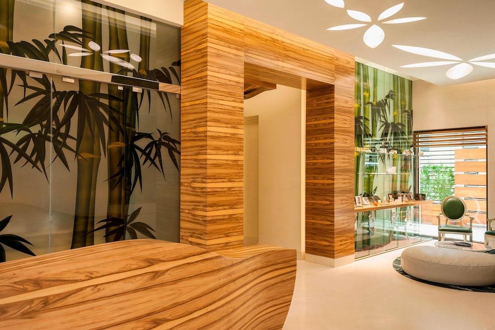 VOGO Abu Dhabi Golf Resort & Spa — 7