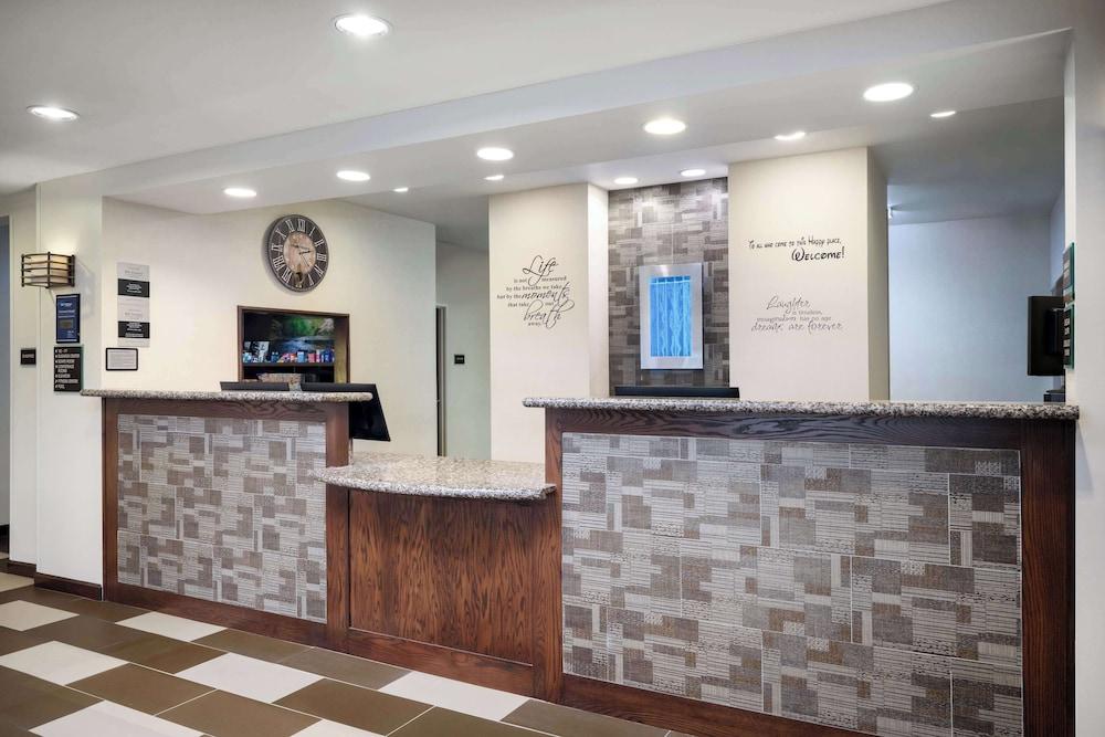 Green Mill Village Hotel & Suites, BW Signature Collection — 6