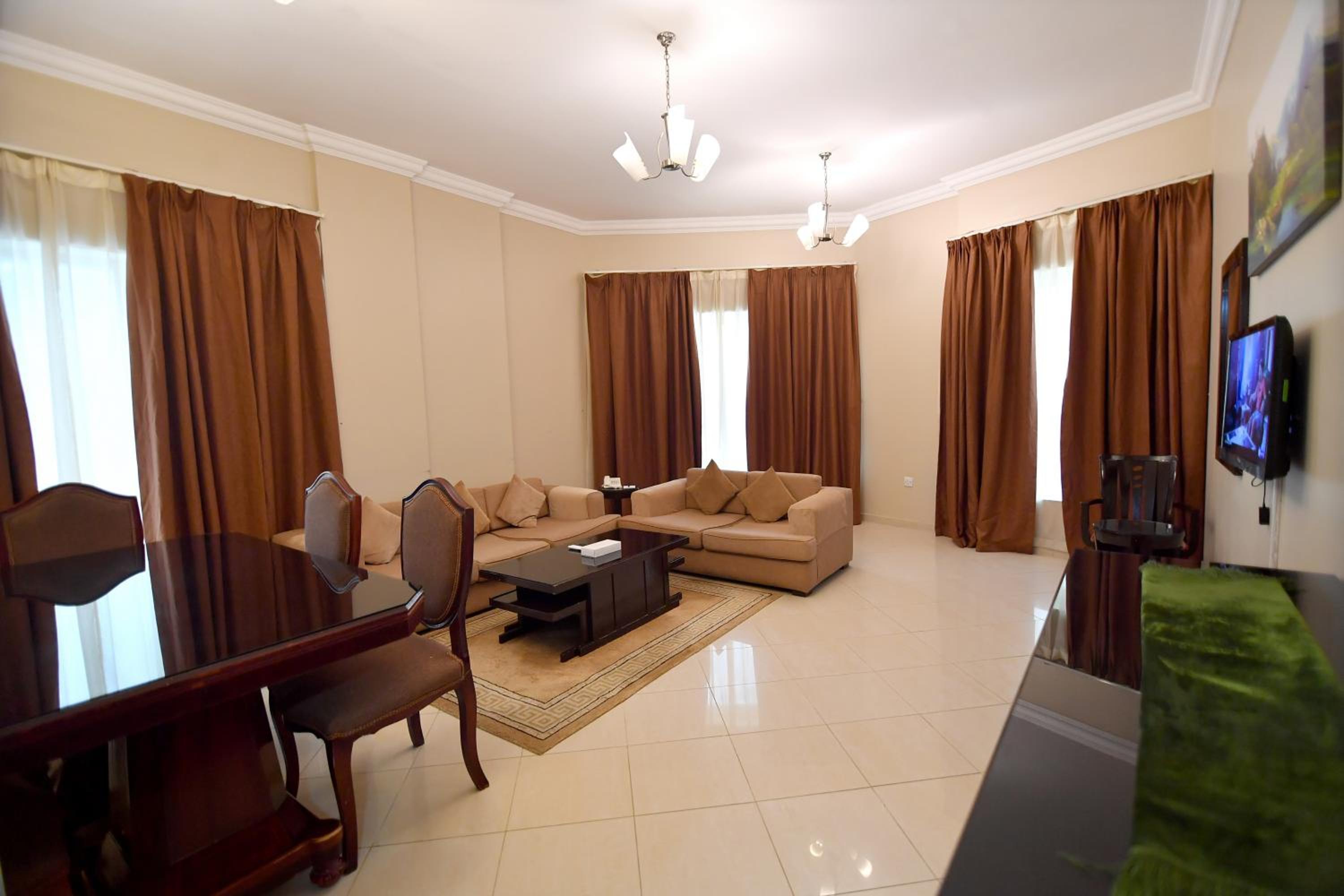 Emirates Stars Hotel Apartments - Sharjah