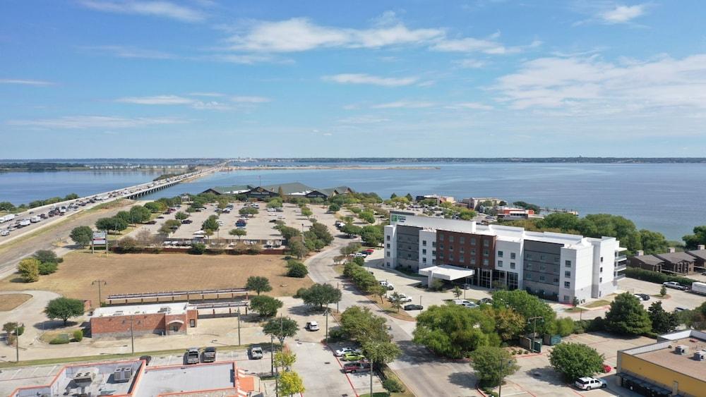 Holiday Inn Express & Suites Garland E - Lake Hubbard I30 — 5