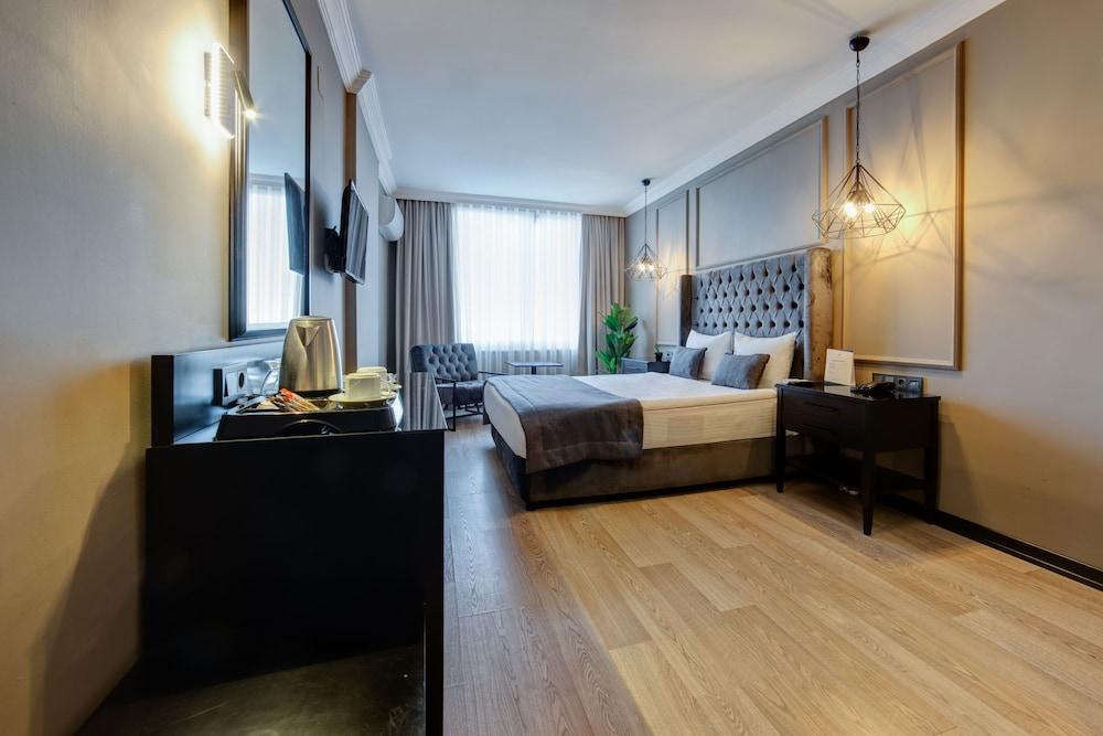 SAHIL MARTI HOTEL 30224 — 10