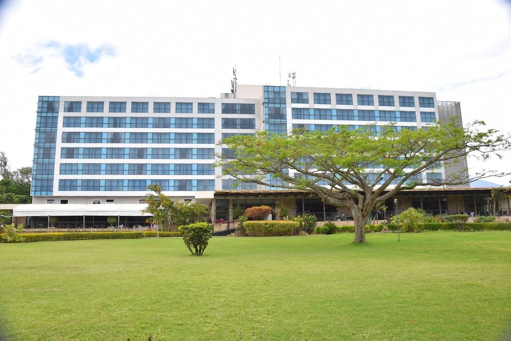 MOUNT MERU HOTEL — 9