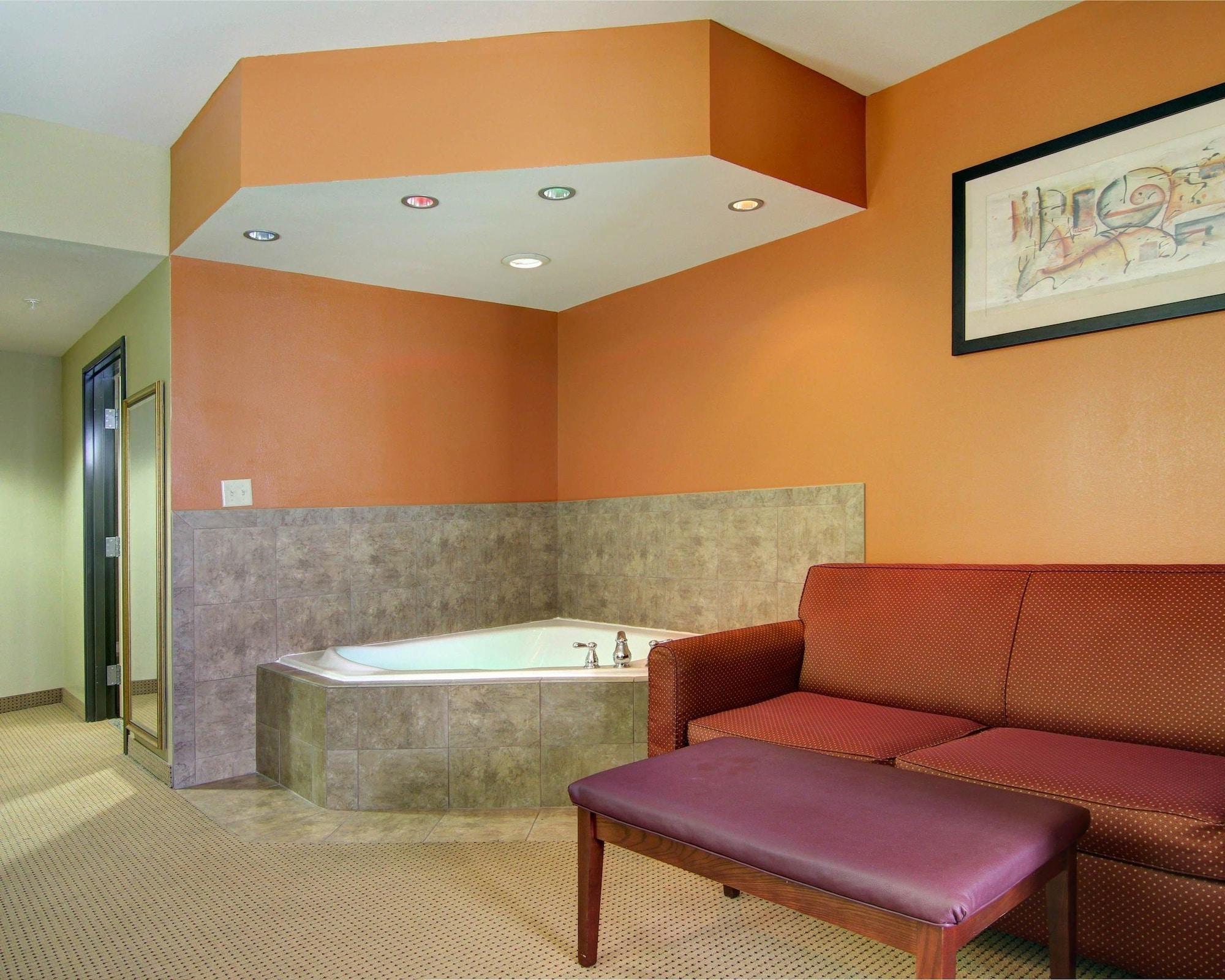 Comfort Suites El Paso West — 2