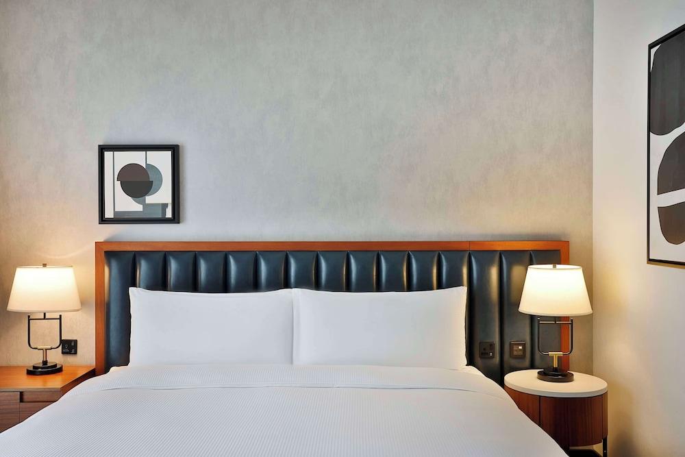DoubleTree by Hilton Dubai M square Hotel and Residences — 3