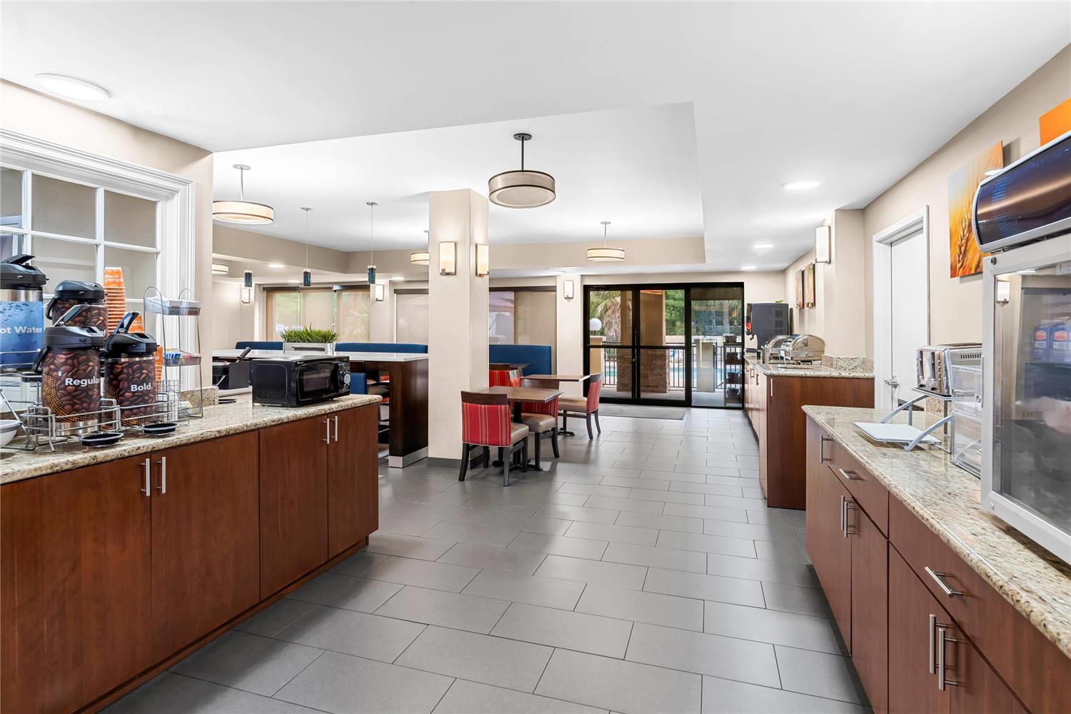 Comfort Suites Daphne - Mobile East Bay — 4